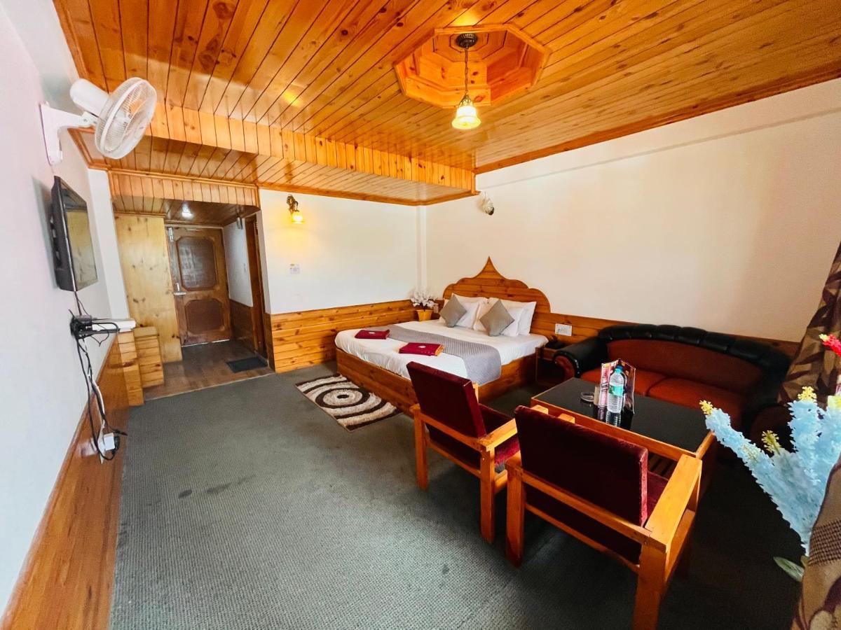 Hotel Hollywood - Top Rated & Most Awarded Property In Manali Экстерьер фото