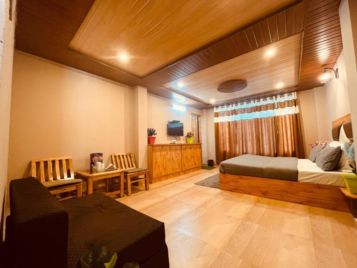 Hotel Hollywood - Top Rated & Most Awarded Property In Manali Экстерьер фото